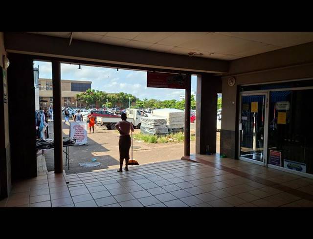 RETAIL FOR SALE IN RICHARDS BAY CENTRAL